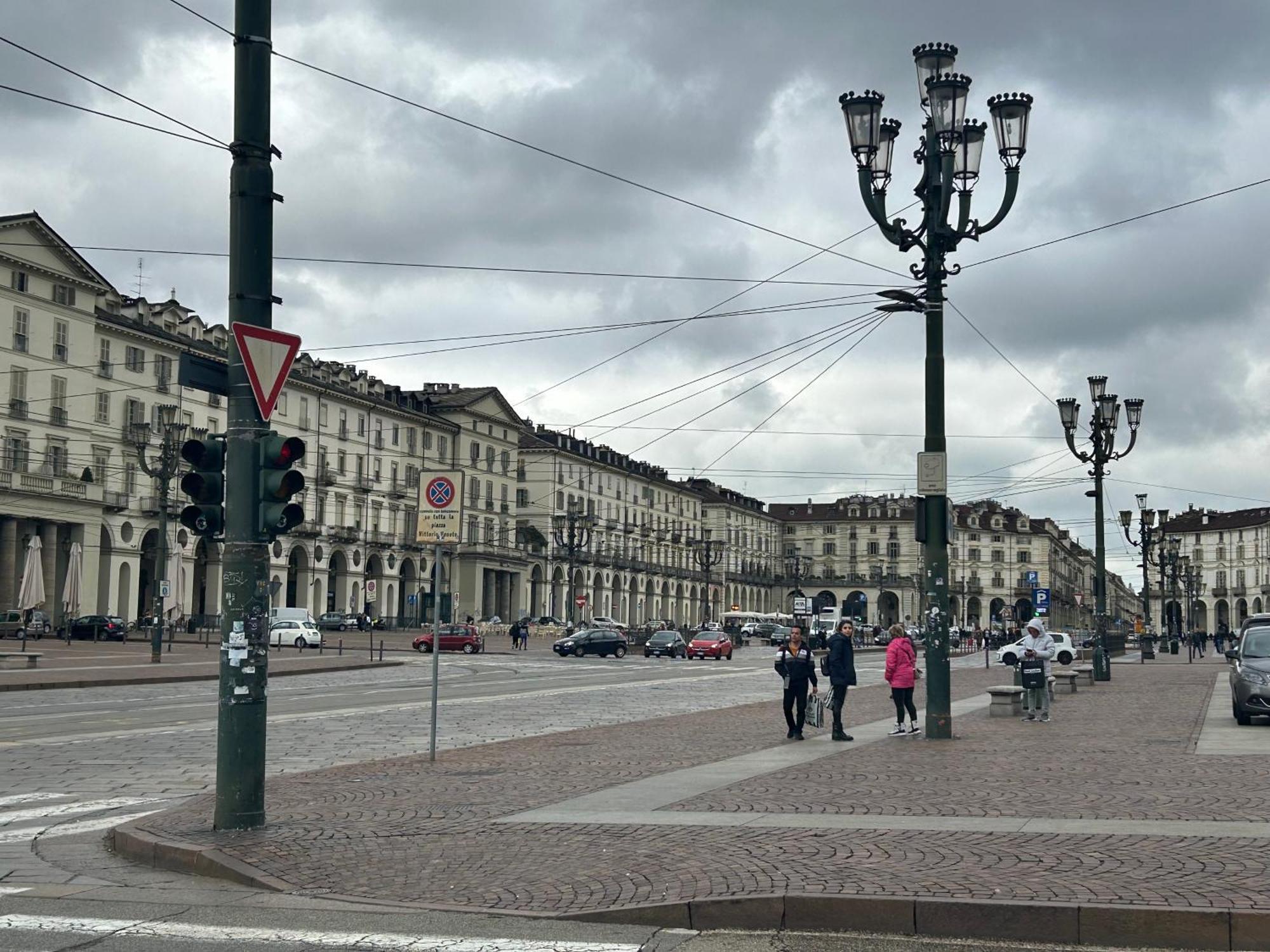 Sakura Via Napione Nocleg ze śniadaniem Turyn